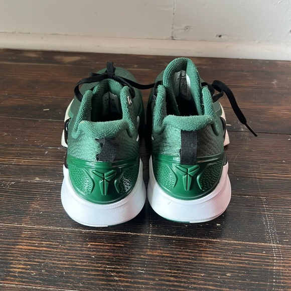 Nike Kobe Mamba Focus TB Gorge Green Youth 4.5 - Picture 2 of 7